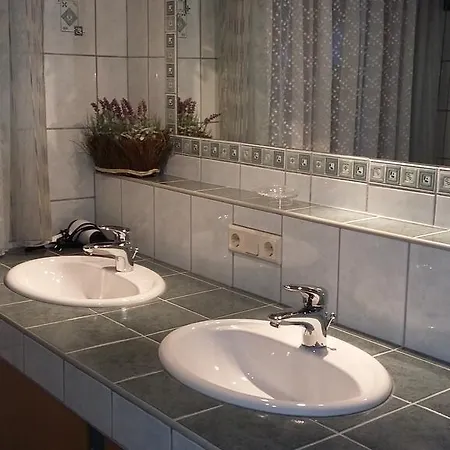 Waldhaeusl Sankt Martin bei Lofer